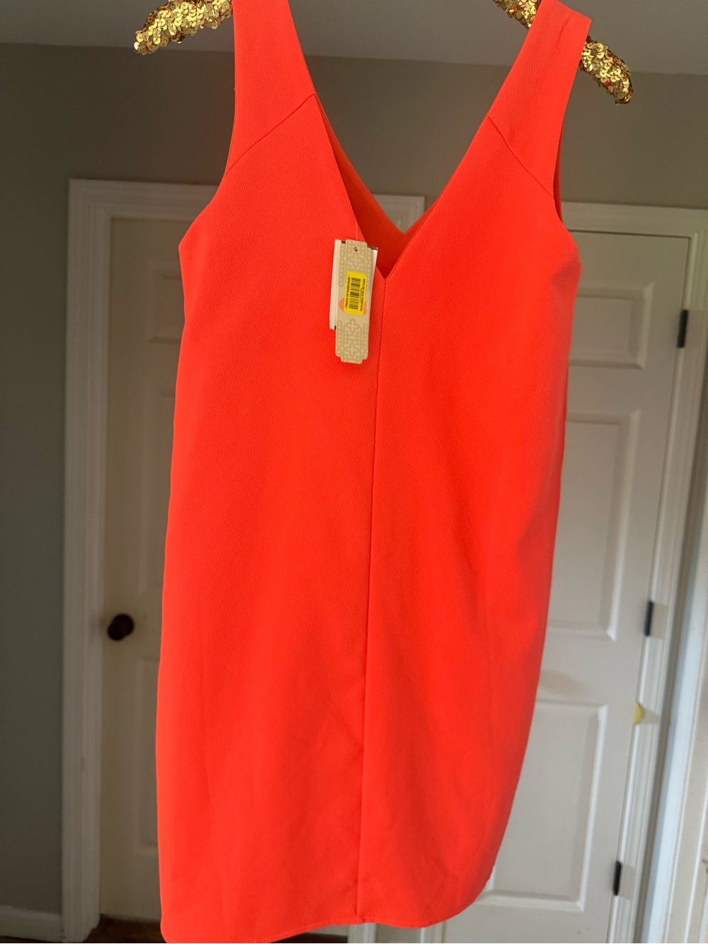 NWT Gianni Bini Neon Coral V-Neck Shift Dress - Picture 6 of 6